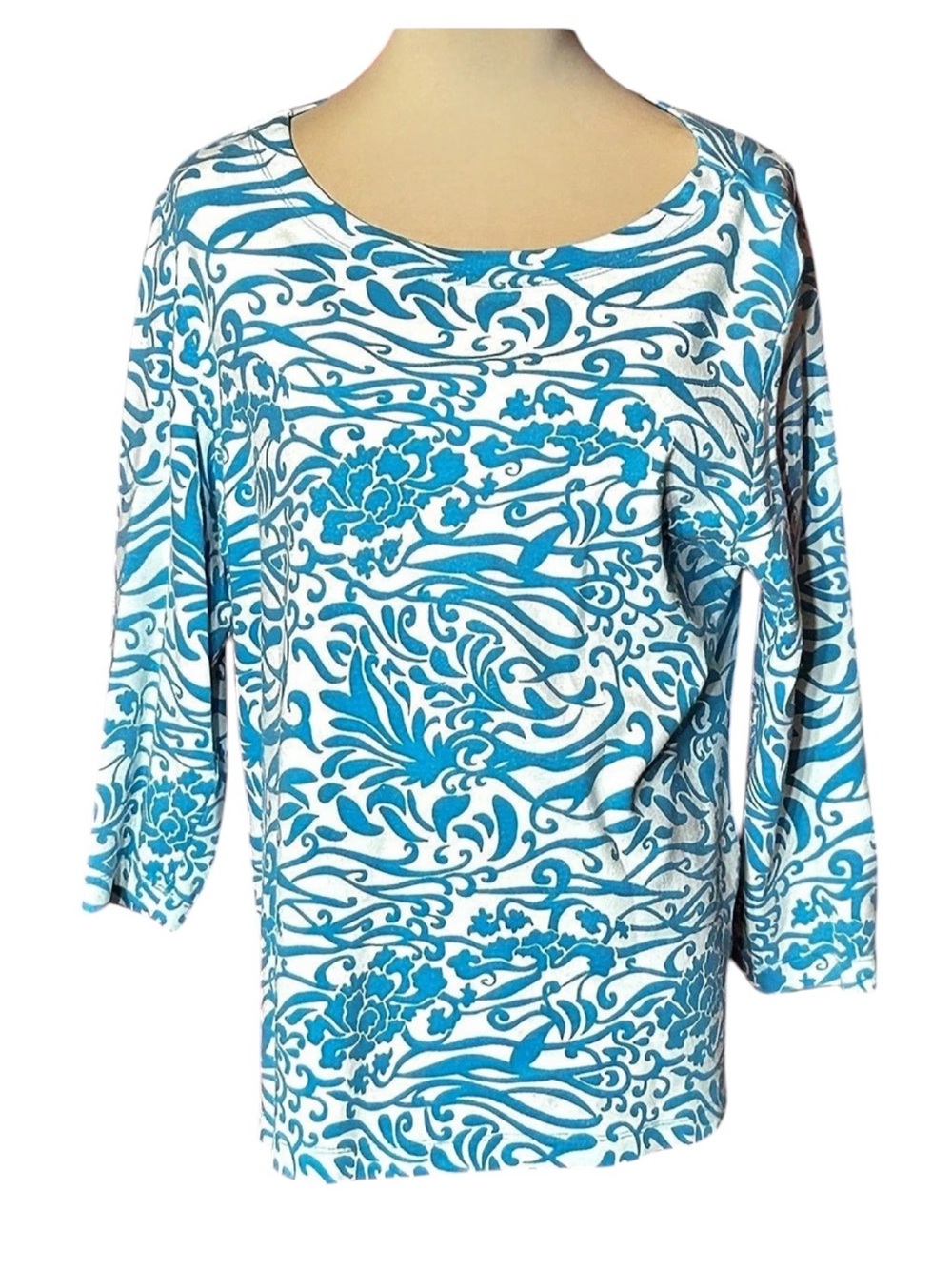d&Co Blue & White Floral Long Sleeve Top